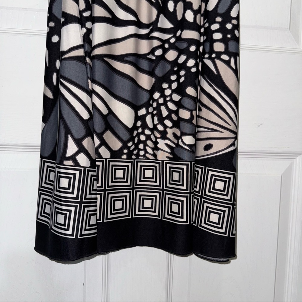 Live and Let Live Black and White Sheath Butterfly Midi Dress size L - Picture 7 of 12